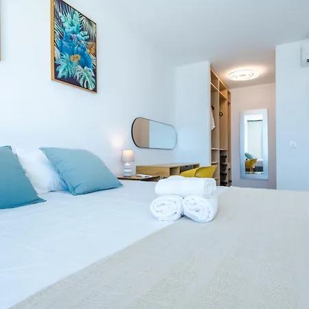 Kaiman 34 By Infinity Summer *